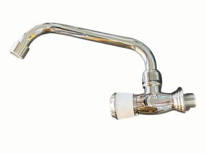 Grifo para pared, cuerpo metálico con acabado cromado, cuello recto, rosca 1/2", Grifo para pared, c