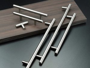 Halador para mueble en acero inoxidable, tubo φ1.2 cm, 15 cm largo total, 9.6 cm Halador para mueble